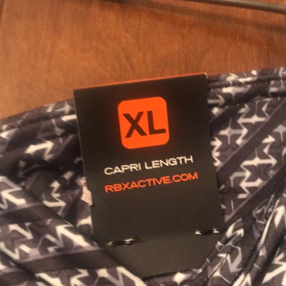 New RBX Live Life Active Capri’s size extra large - Picture 2 of 11
